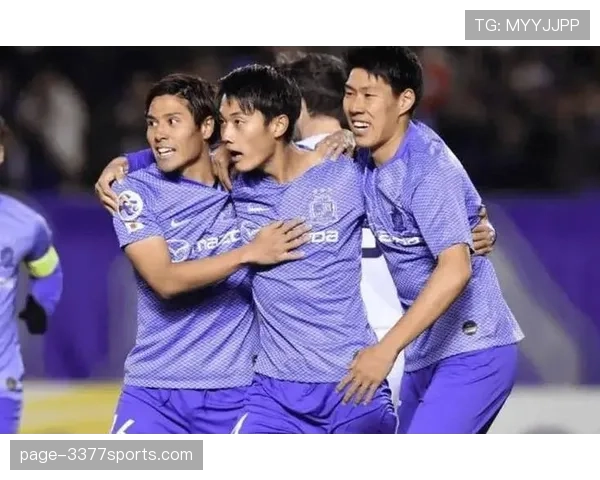 拜仁慕尼黑边路进攻强势 奥利塞迪亚斯轮番冲击